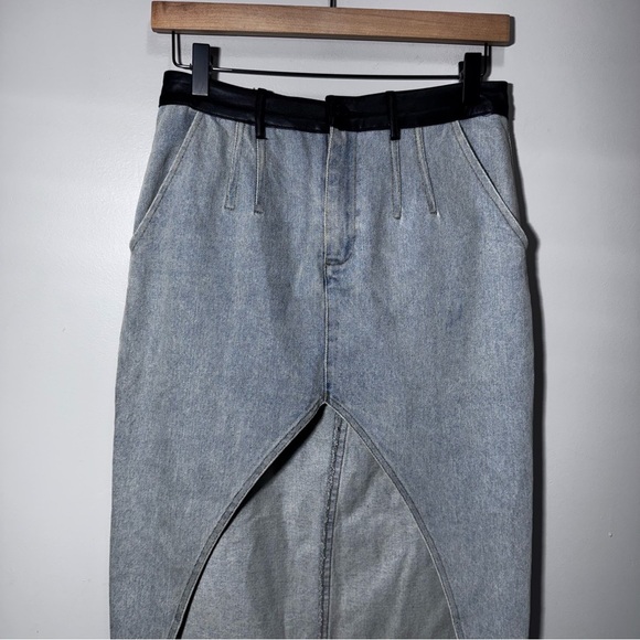 Kate Hewko Denim Skirt High Front Slit Raw Hem Faux Leather Detail Size Small - Picture 4 of 11